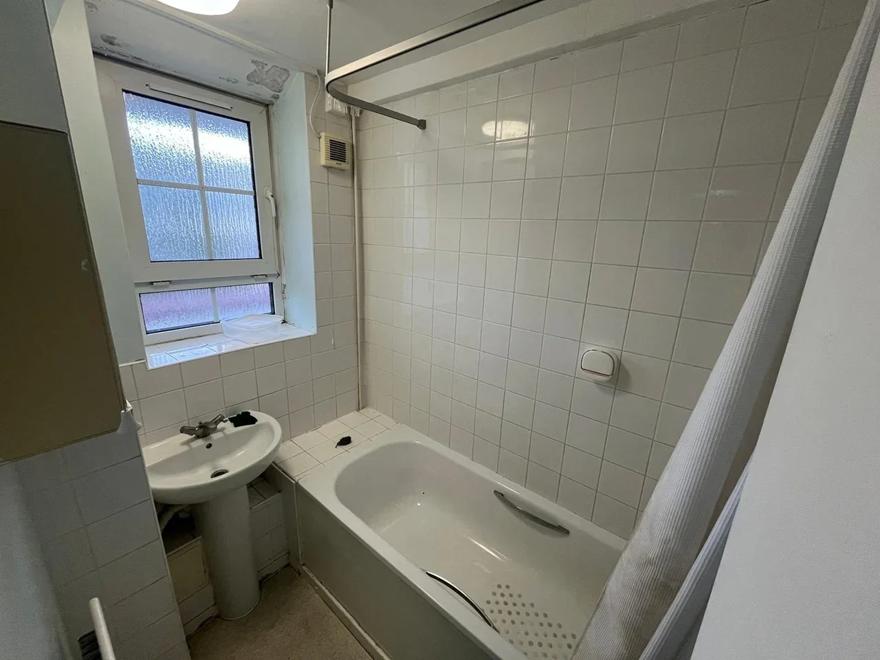 Flat Boyd Street in Greater London