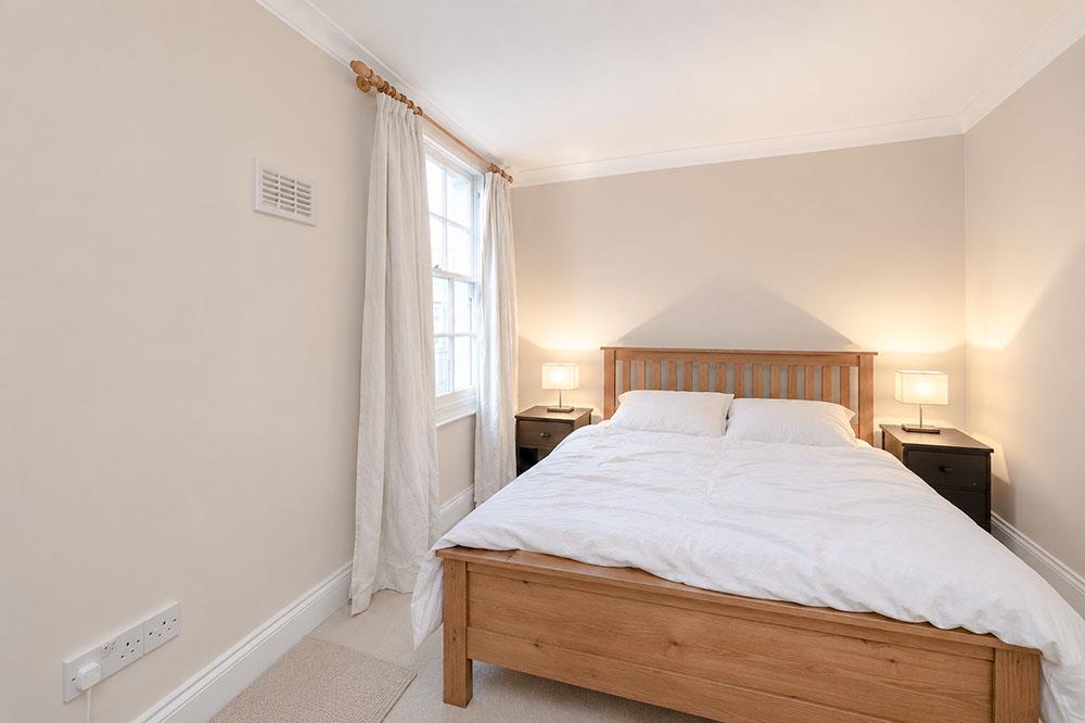 Flat Upper Montagu Street in City of Westminster