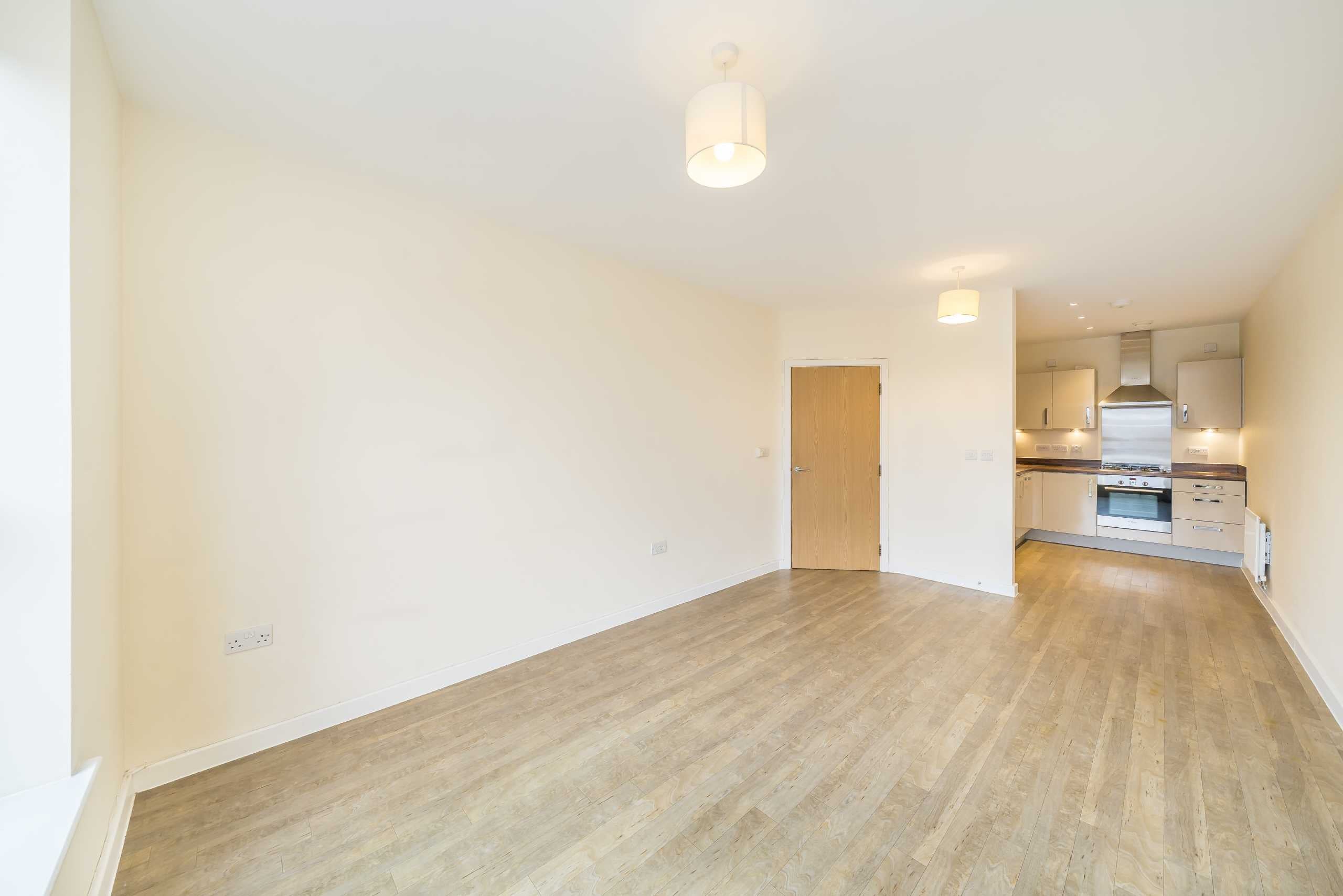 Flat Glengall Road in Greater London