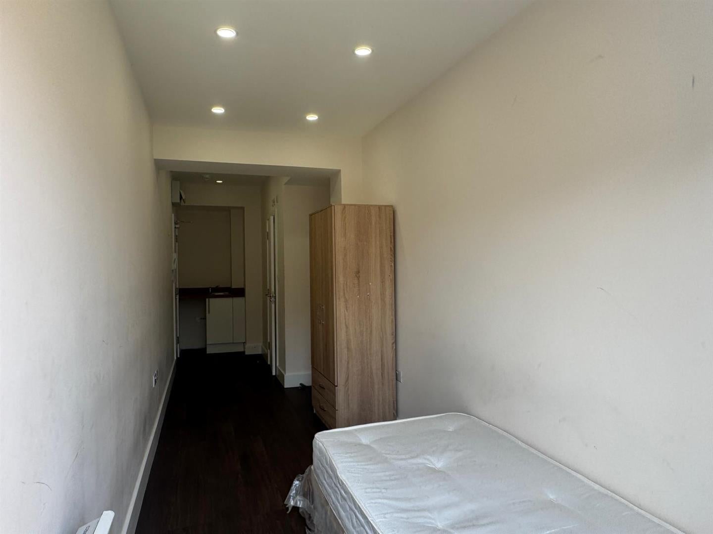Flat Maurice Street in Greater London