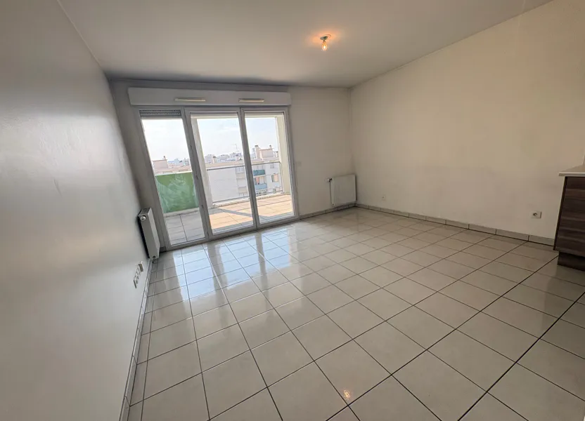 Flat Rue Viret in Villeurbanne