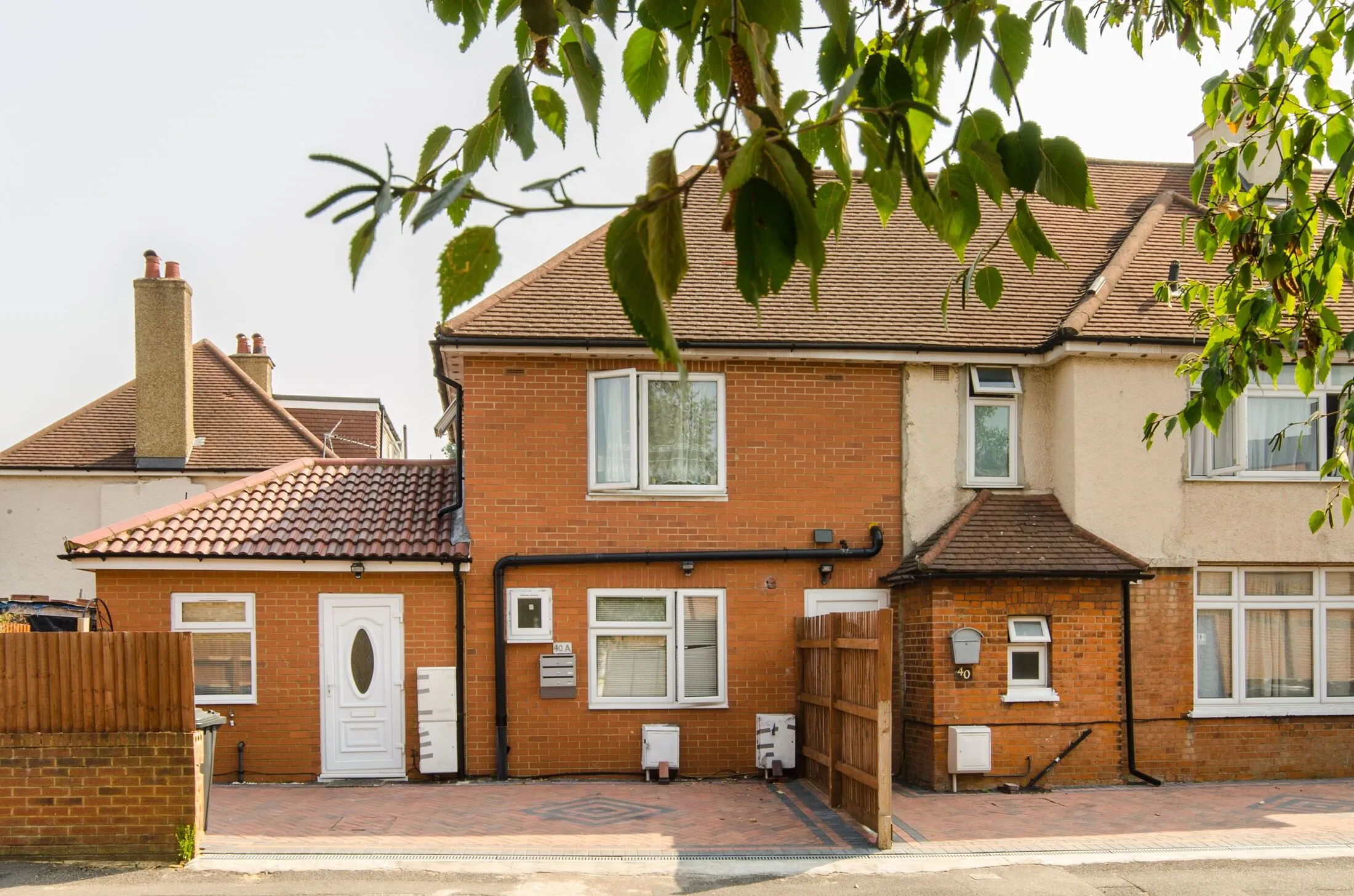Flat Olive Road in Greater London