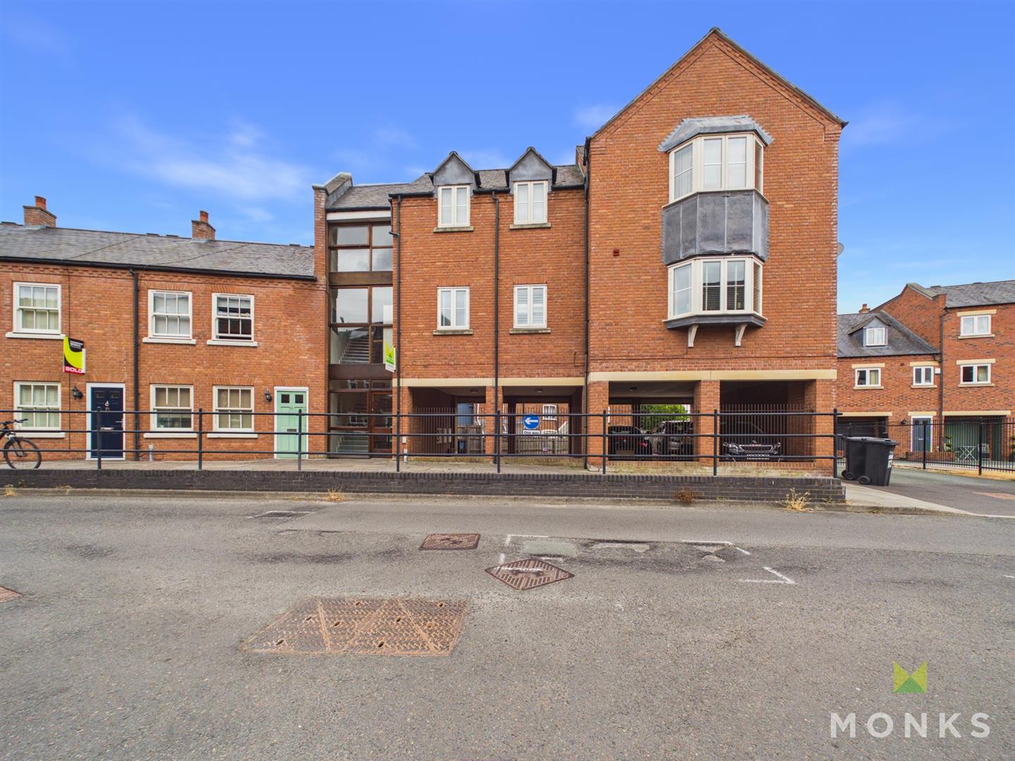 Flat St Julians Crescent in Shrewsbury