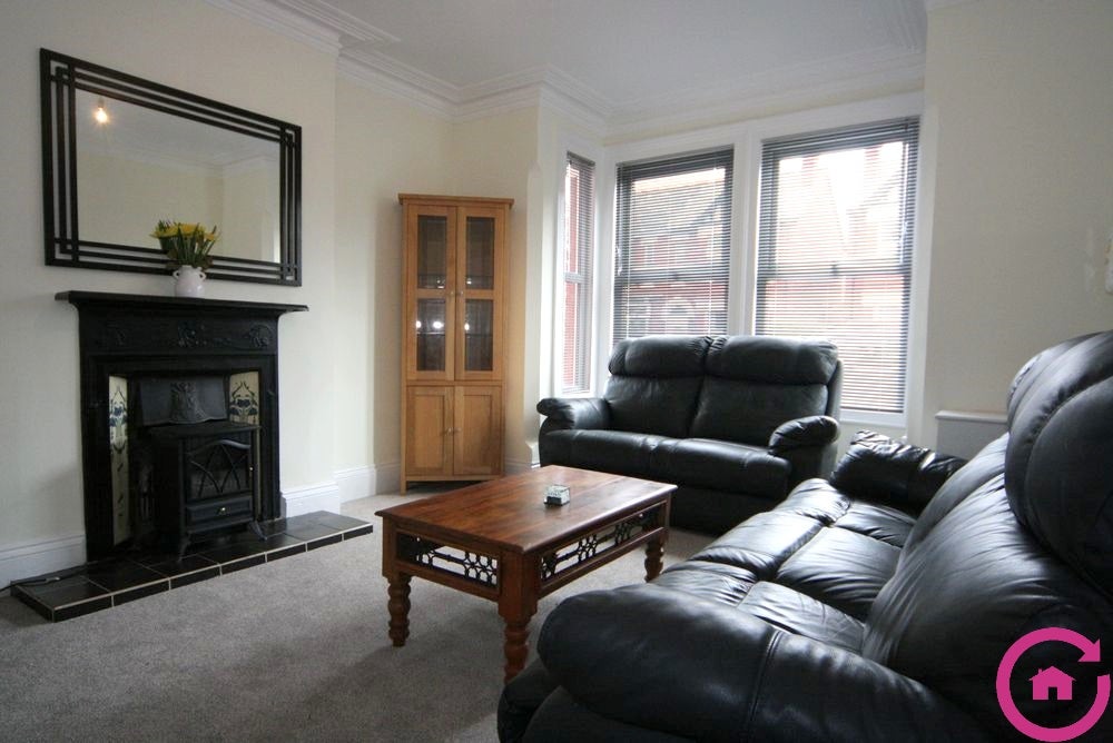 Room Central Road in Gloucester