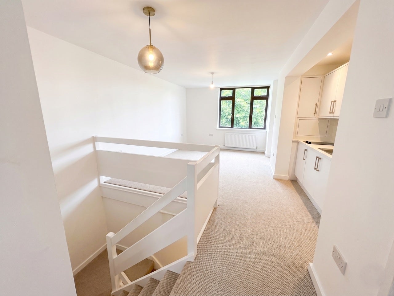 Flat Hanbury Street in Greater London