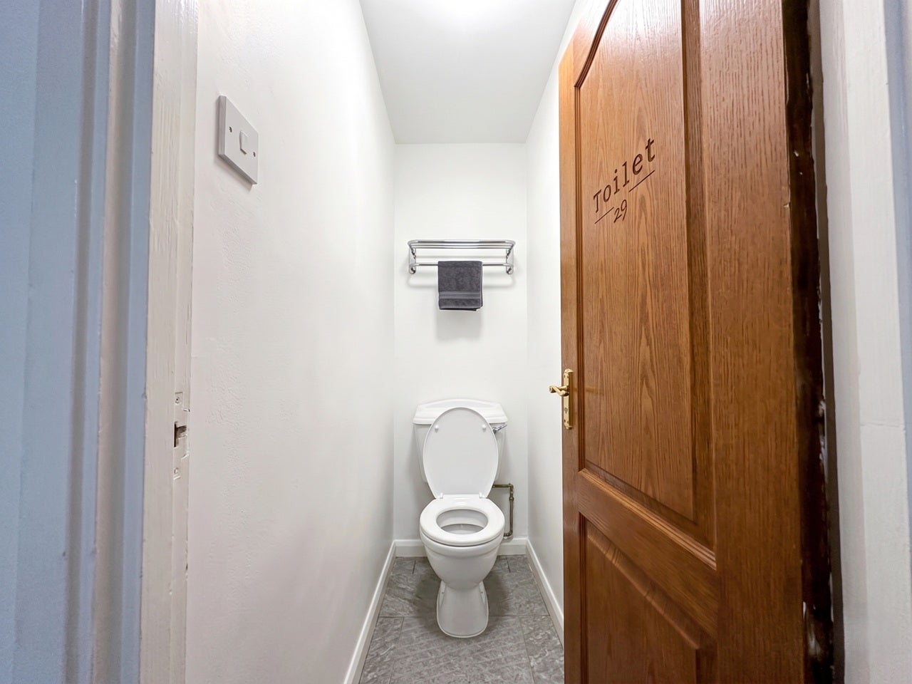 Flat Hanbury Street in Greater London