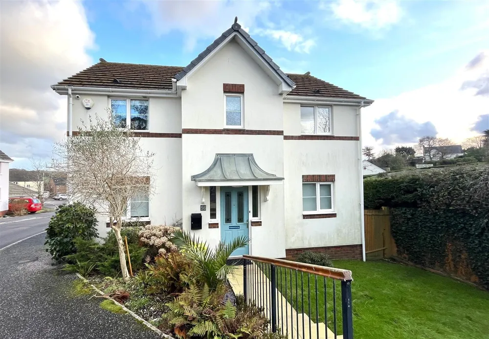 House Goodwood Park Road in Torridge District