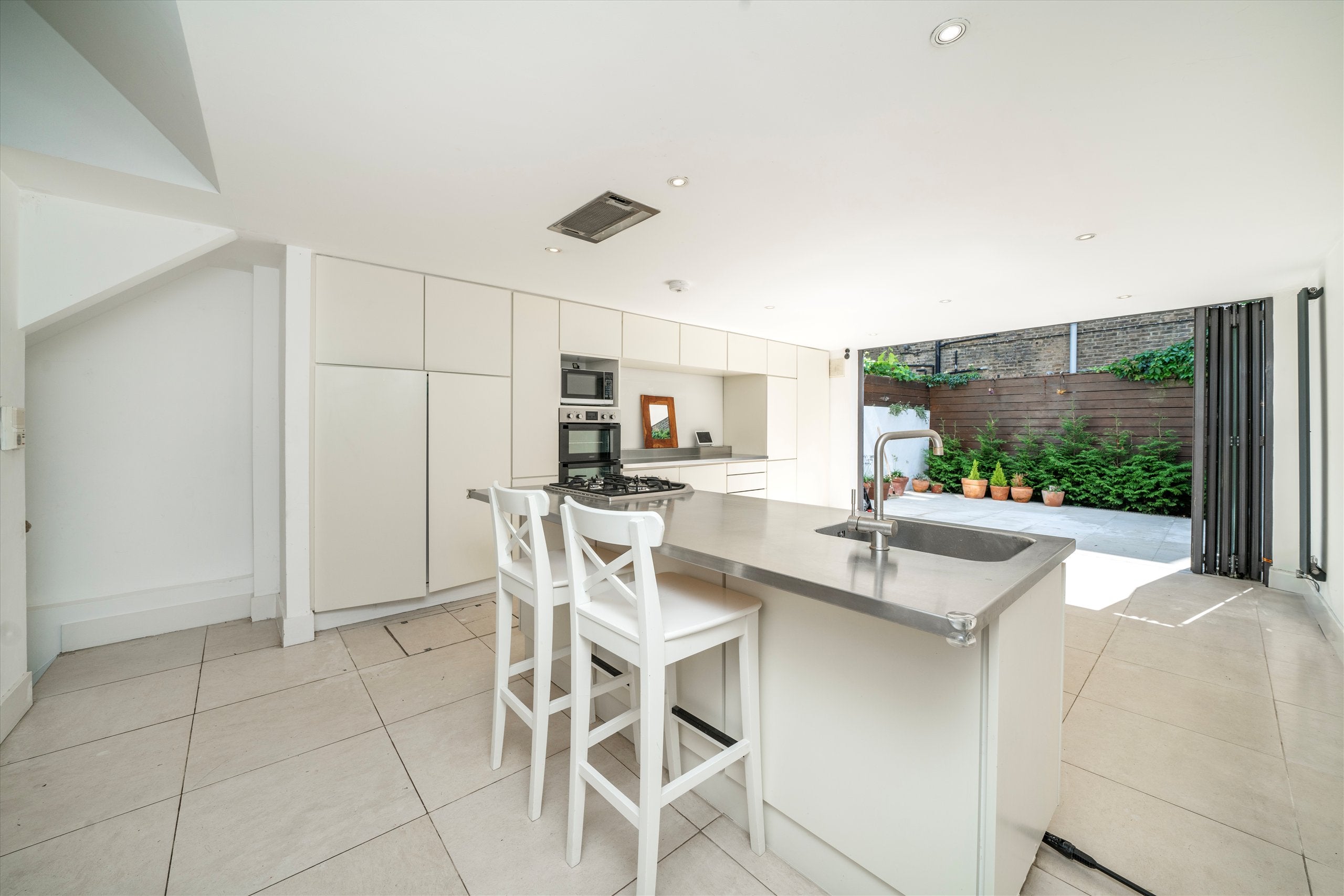 House Epirus Road in Greater London