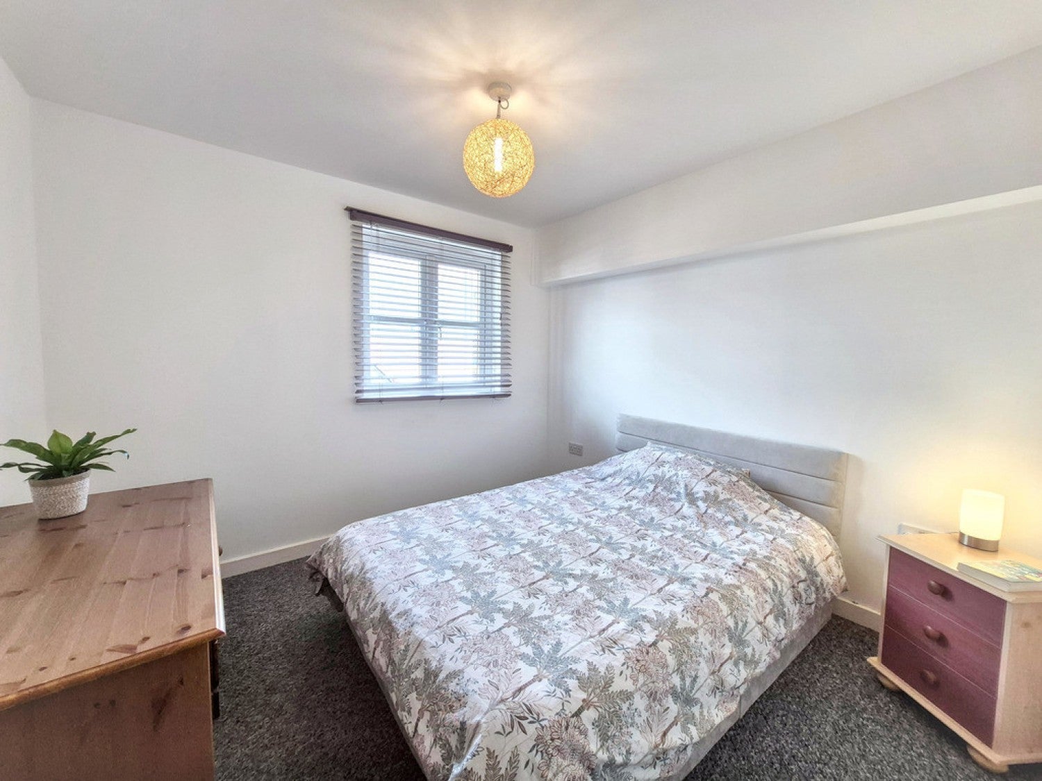 Flat Bronescombe Close in Penryn