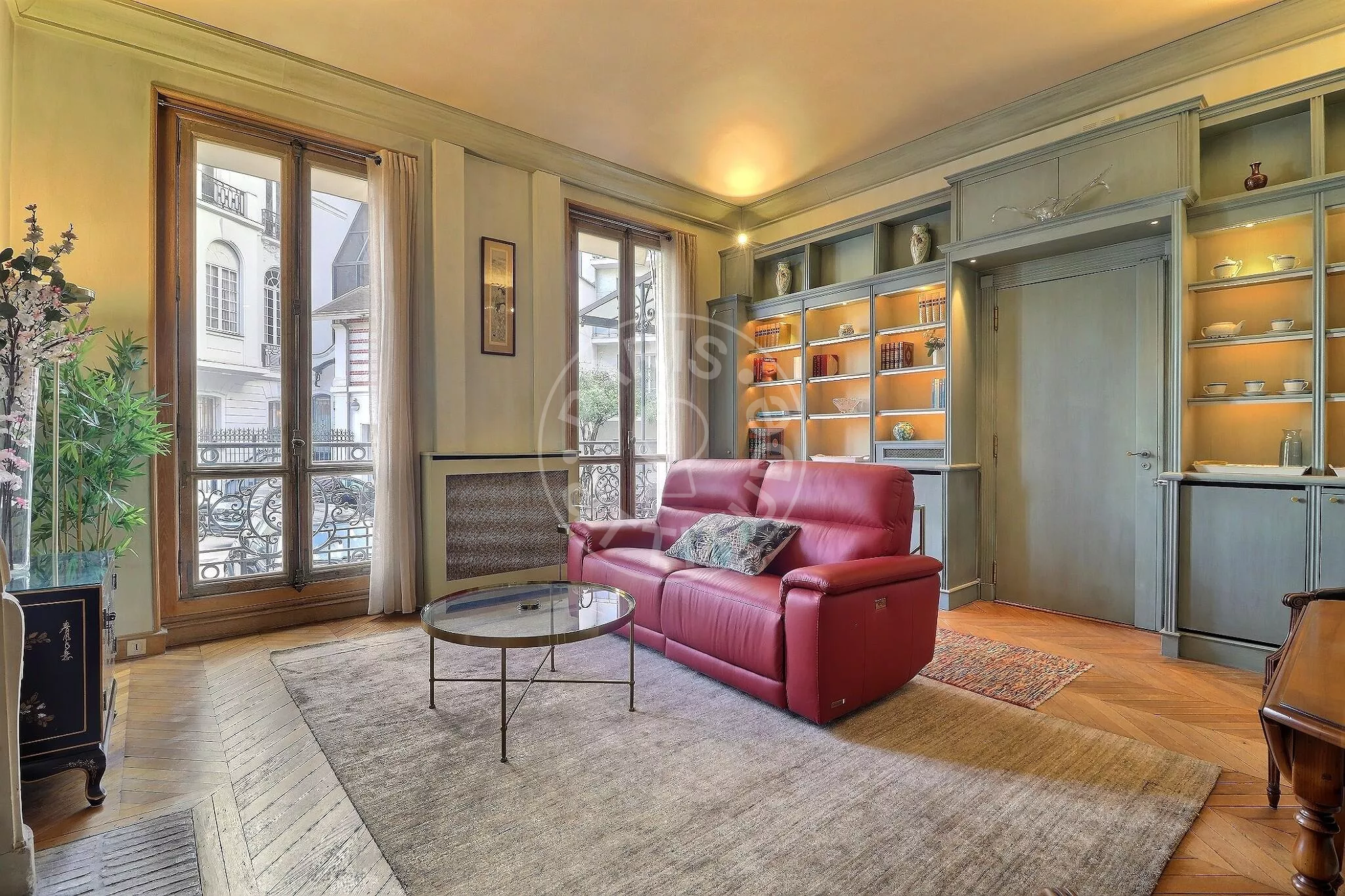 Flat Square de l'Avenue Foch in Paris