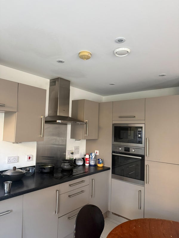 Room Ben Jonson Road in Greater London