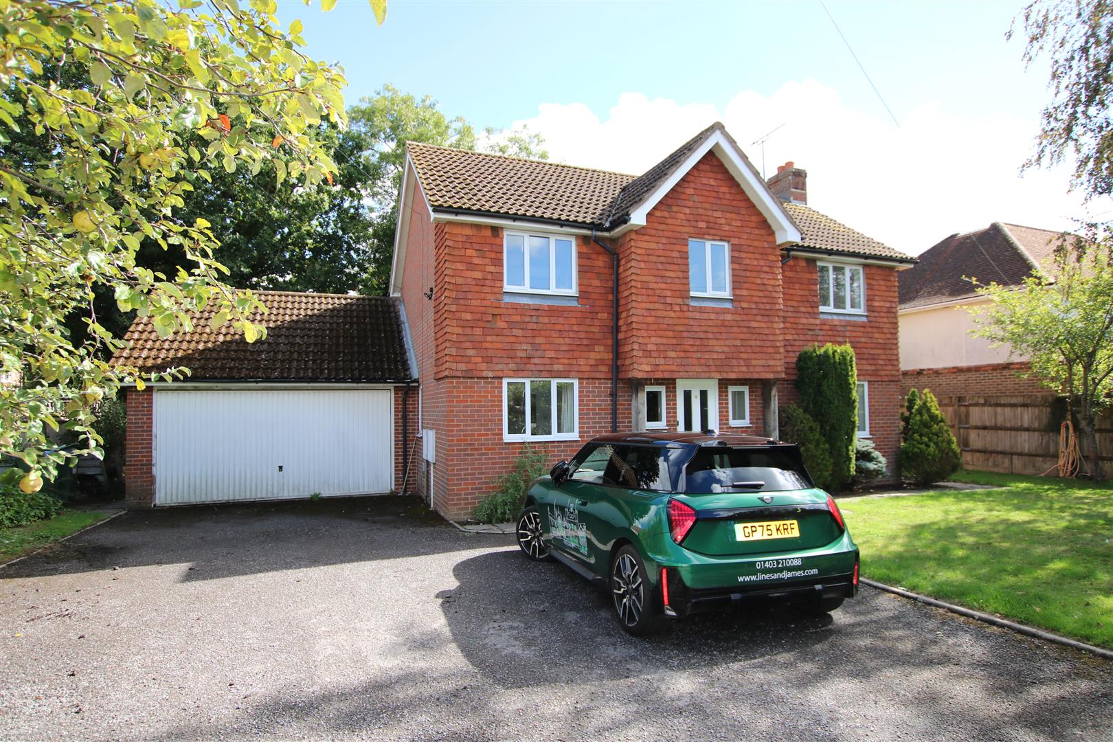 House Fitzalan Road in Horsham