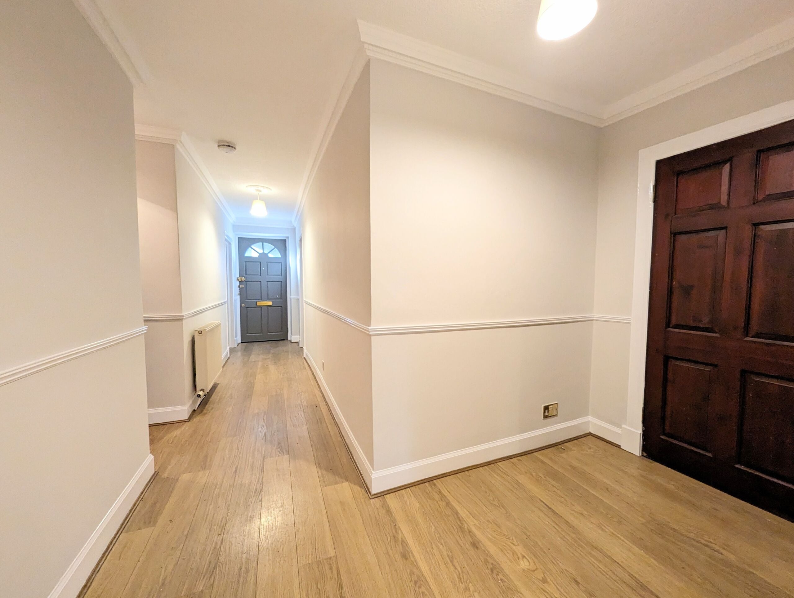 Flat Gardner's Crescent in Edinburgh