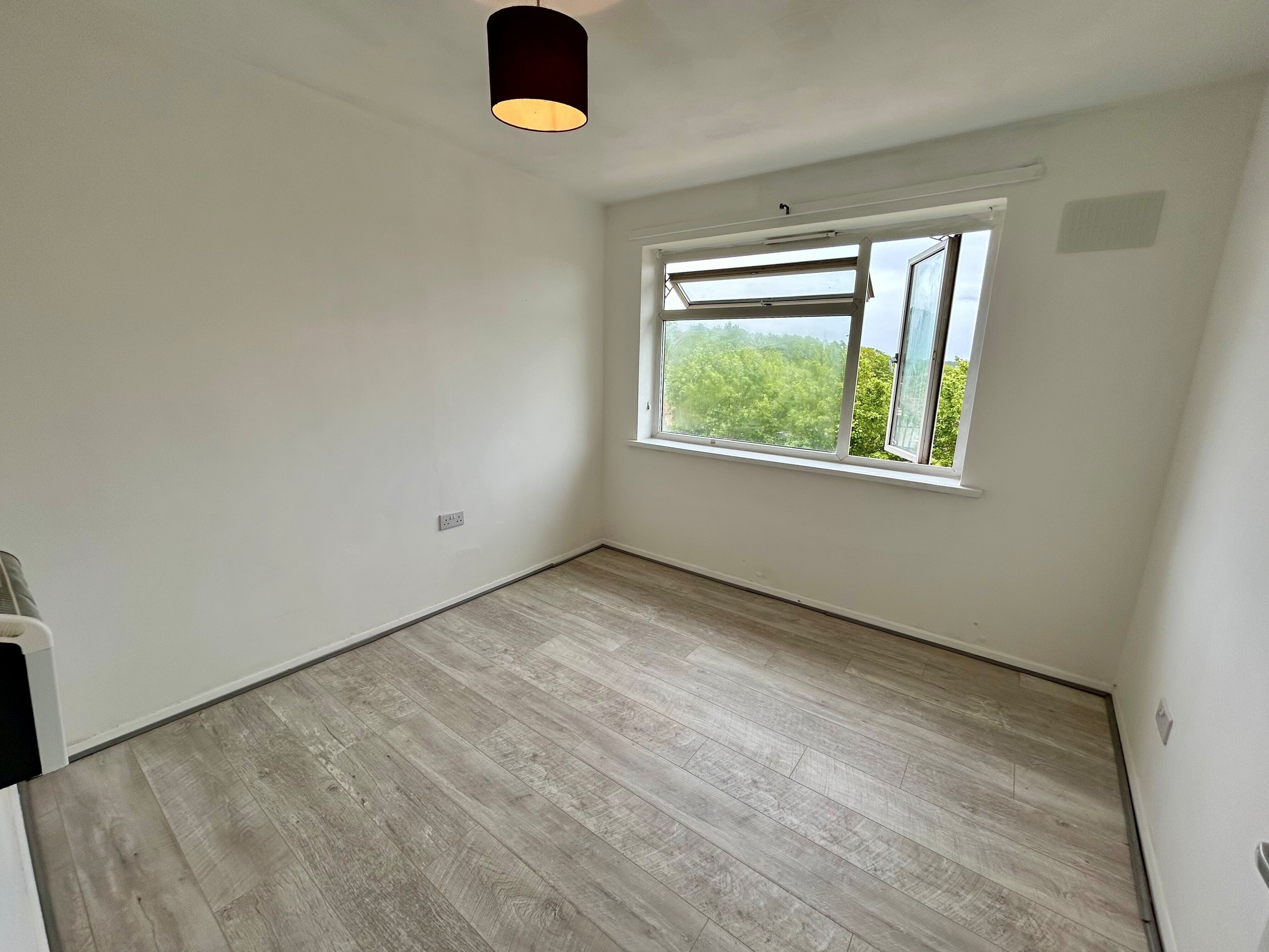 Flat St John's Close in North West Leicestershire