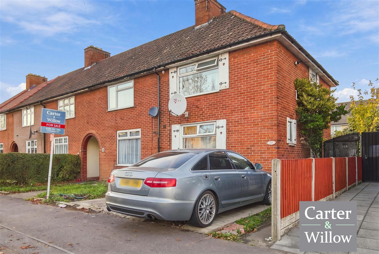 House Ilchester Road in Greater London
