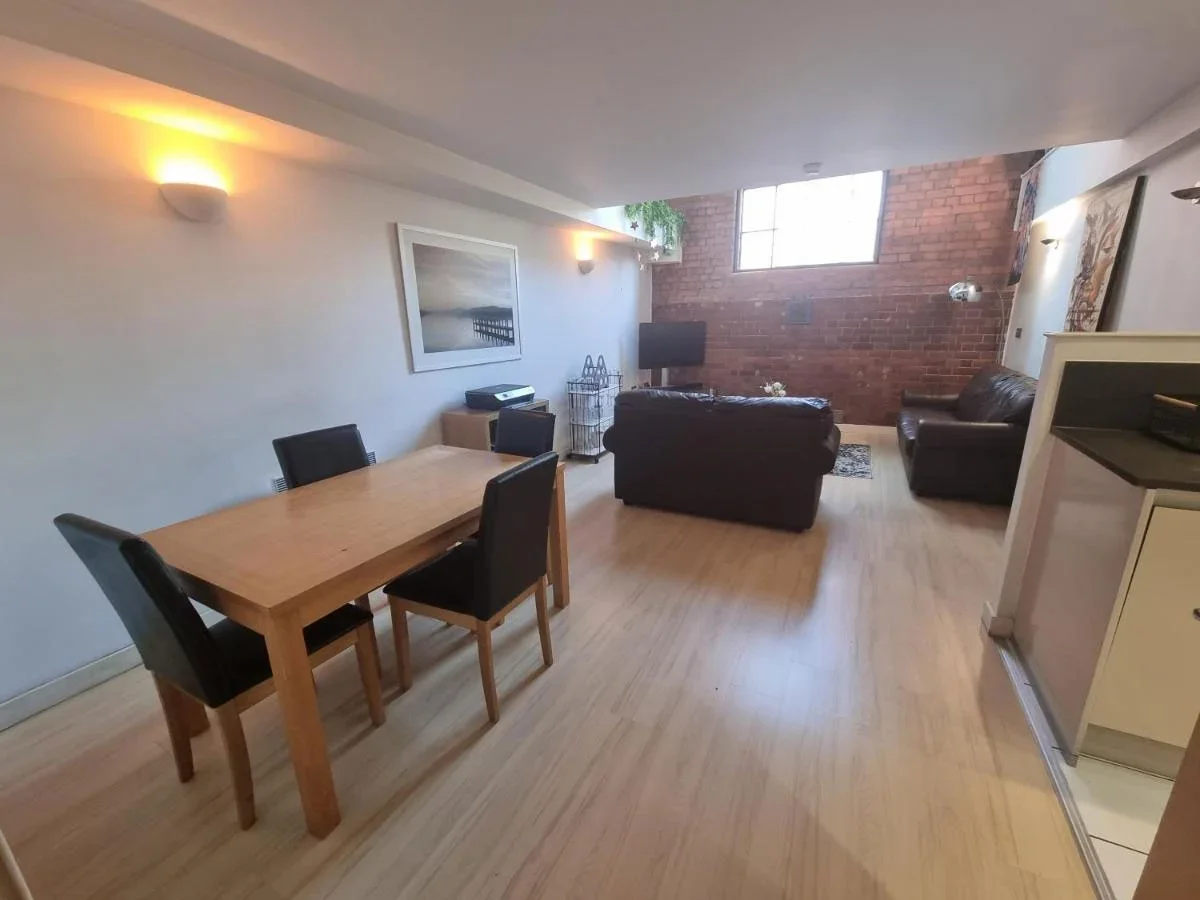 Flat Mirabel Street in Manchester