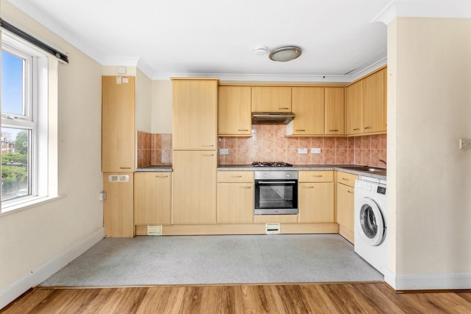 Flat Allerton Road in Greater London