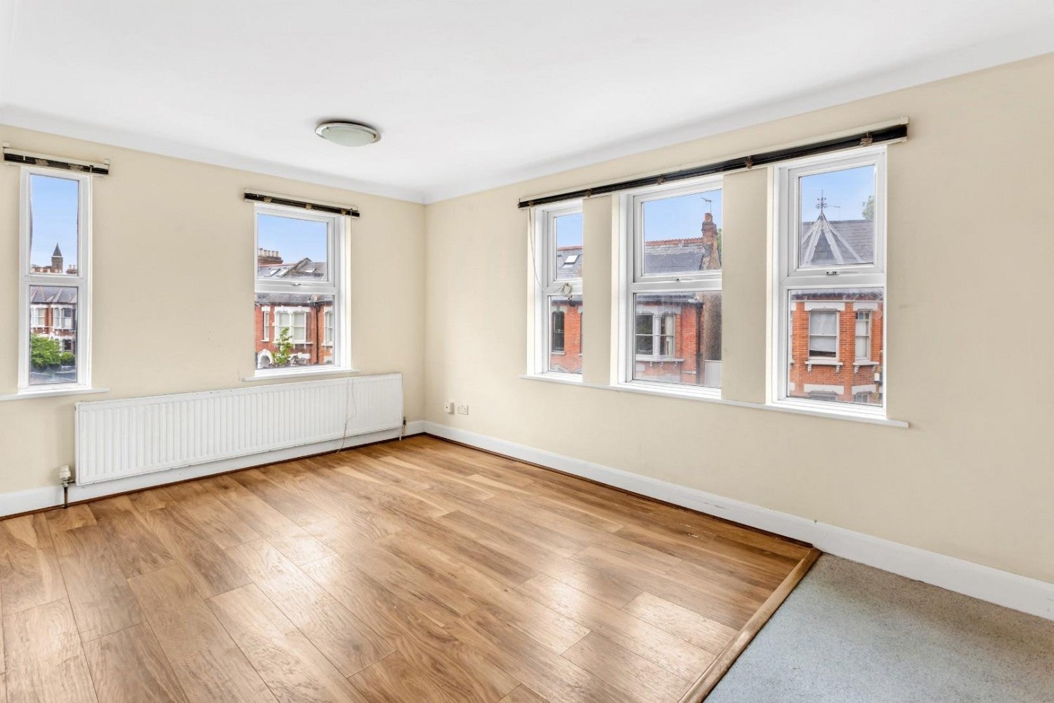 Flat Allerton Road in Greater London