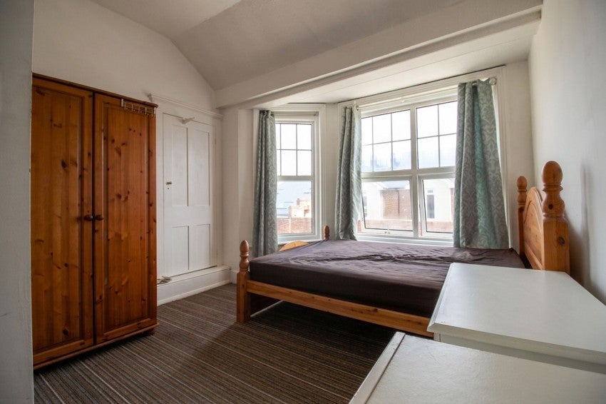 Room Cavendish Avenue in Eastbourne