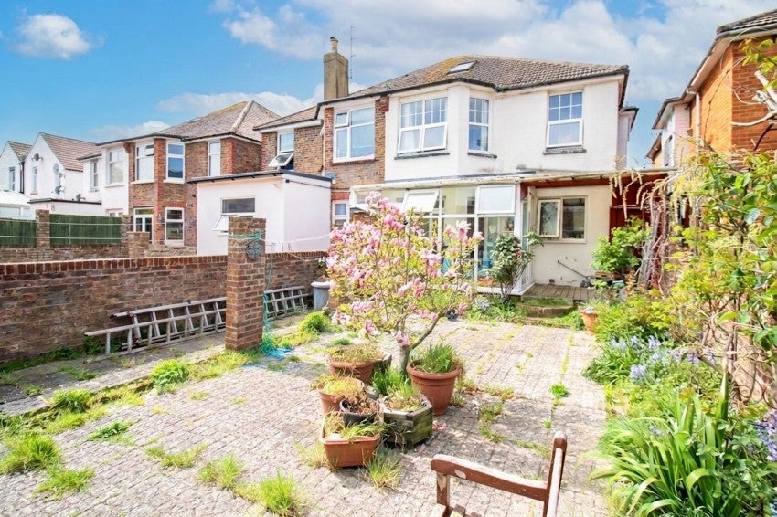 Room Cavendish Avenue in Eastbourne