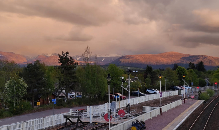 Flat Cairnview Road in Aviemore