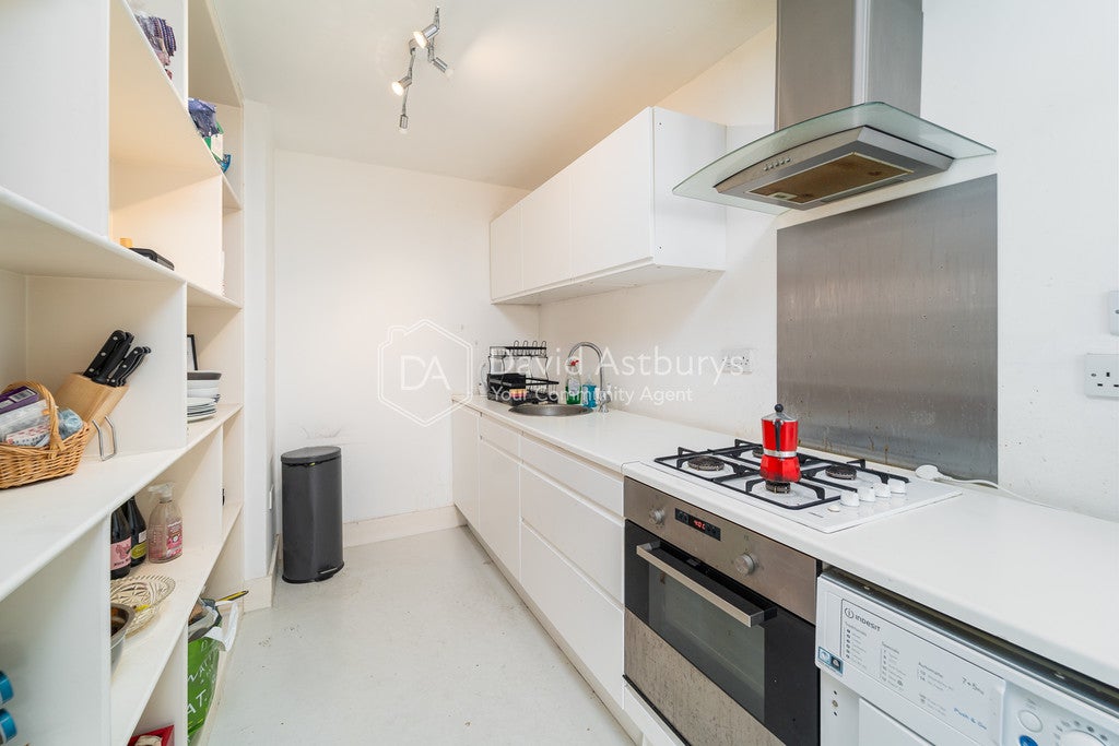 Flat Elia Mews in Greater London