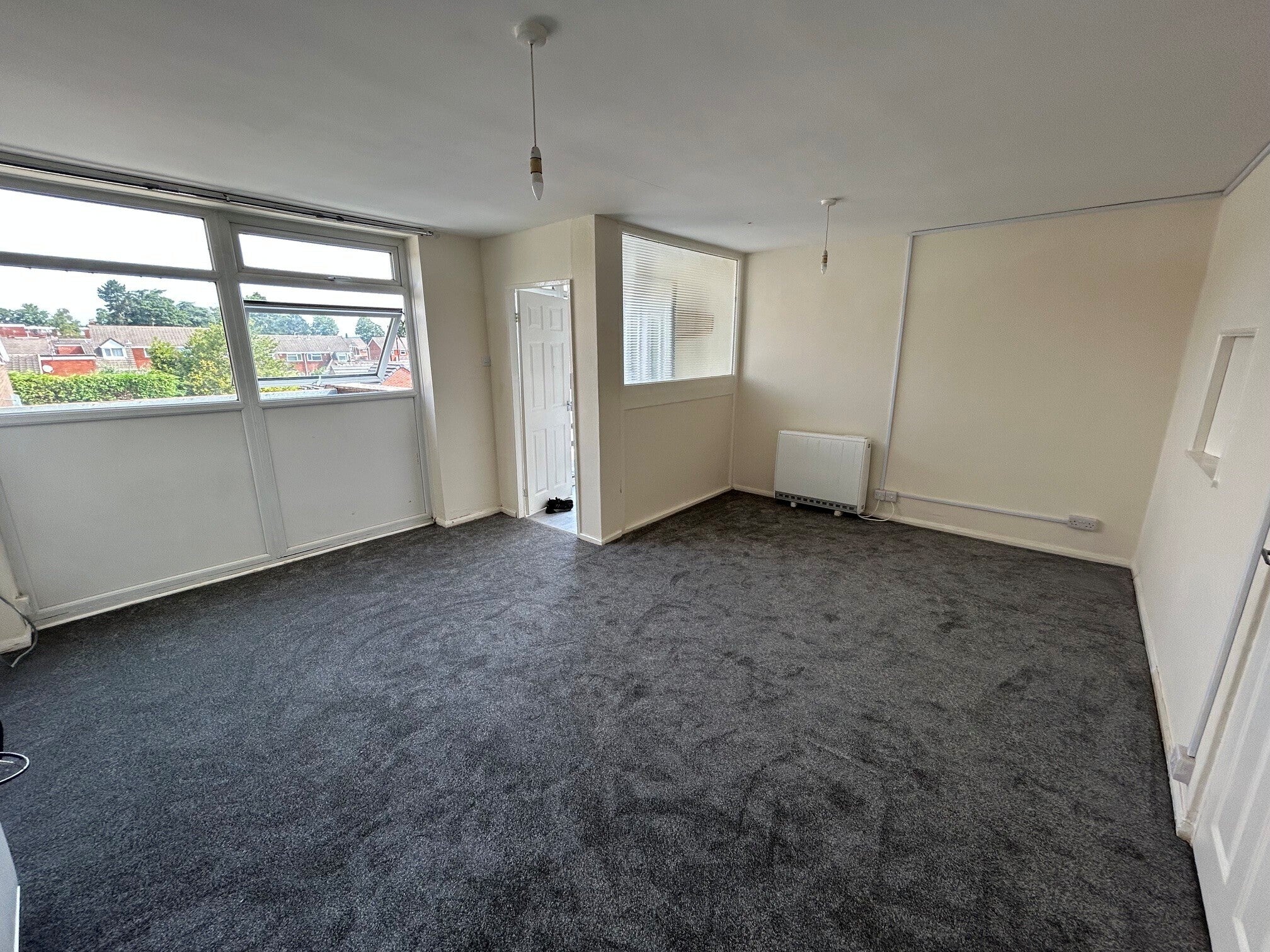 Flat Lawnswood Road in Dudley