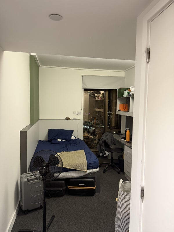 Room High Street in Greater London
