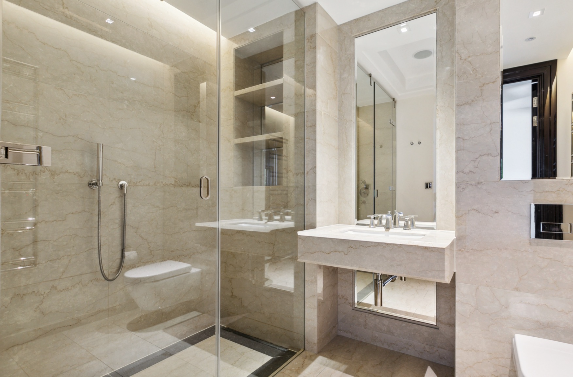 Flat Ebury Square in City of Westminster