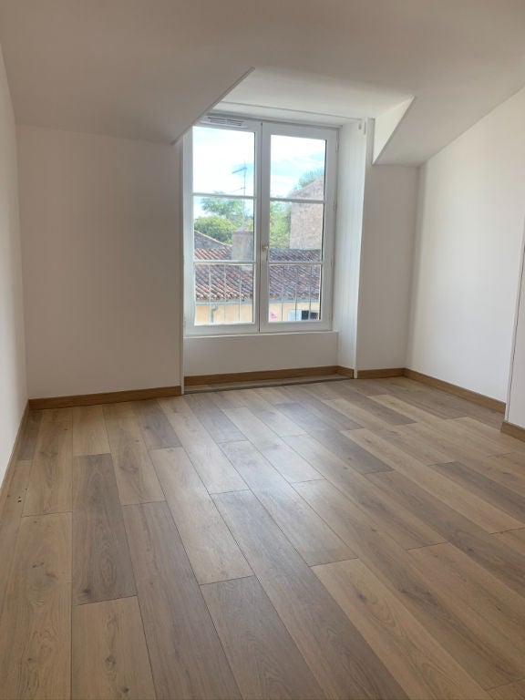 Flat Avenue du Président François Mitterrand in Fontenay-le-Comte