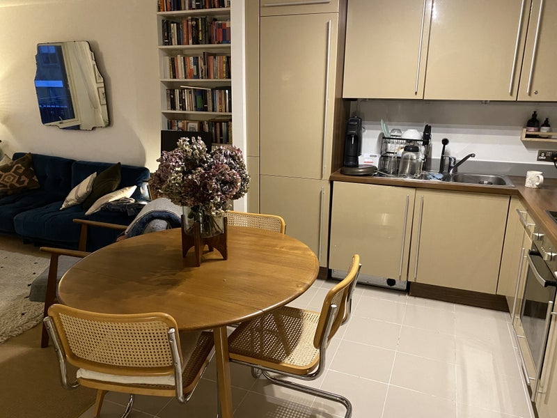 Room Anton Street in Greater London