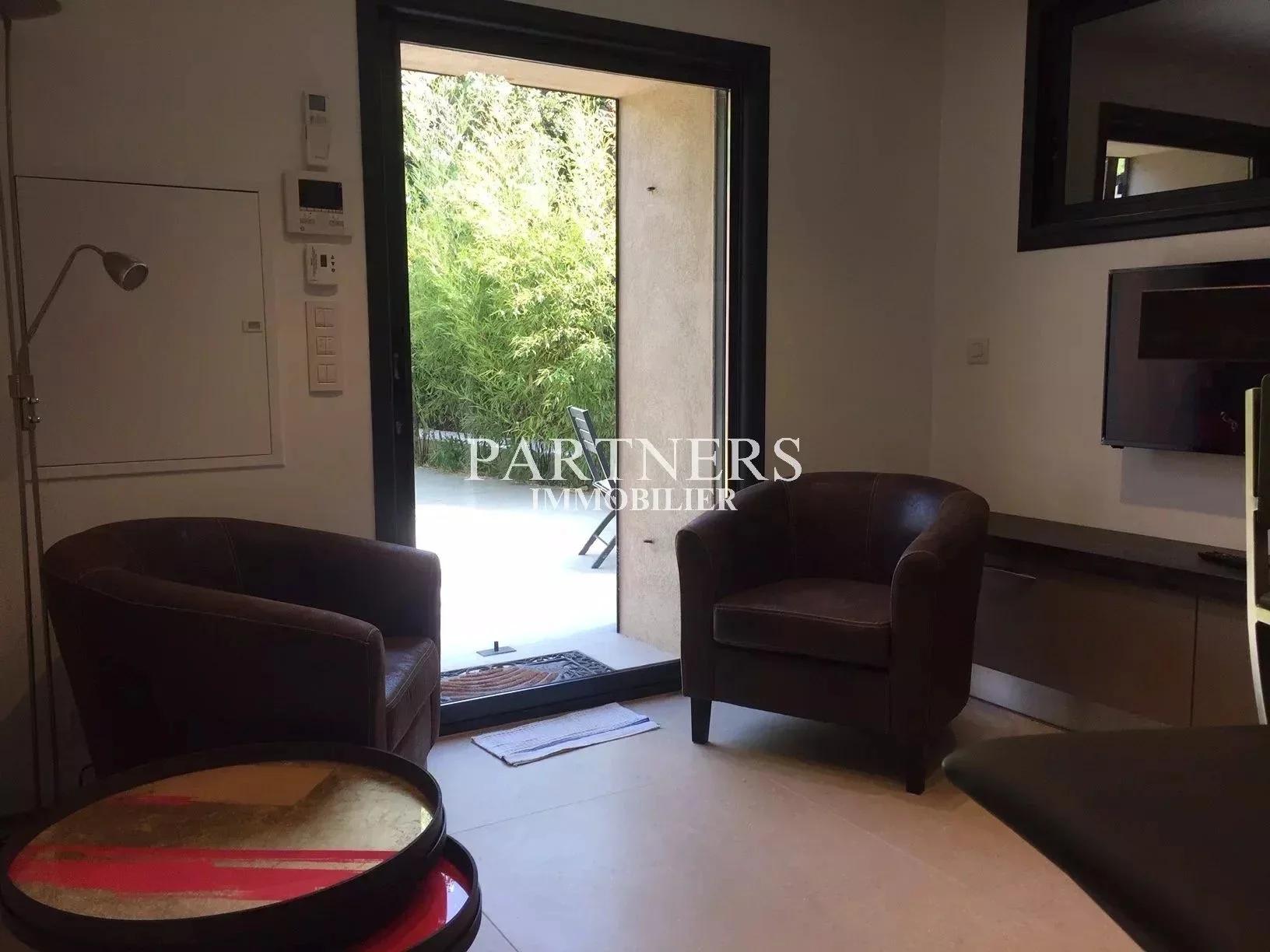 Flat Route des Milles in Aix-en-Provence
