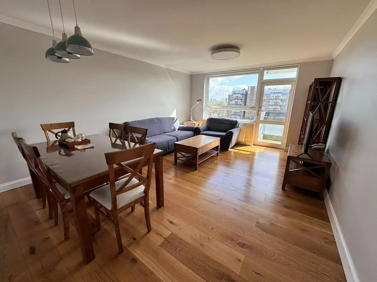 Flat Hurlingham Gardens in Greater London