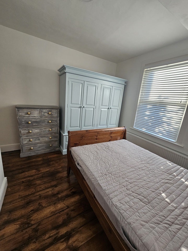 Room Seaton Road in Gillingham