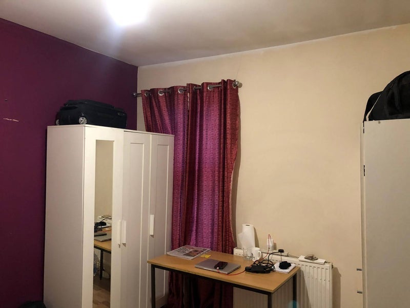 Room Belmont Road in Greater London