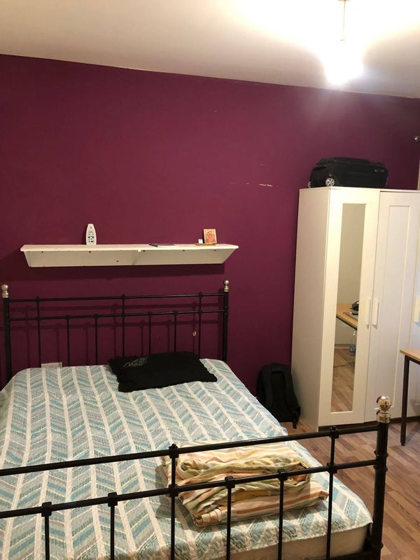 Room Belmont Road in Greater London