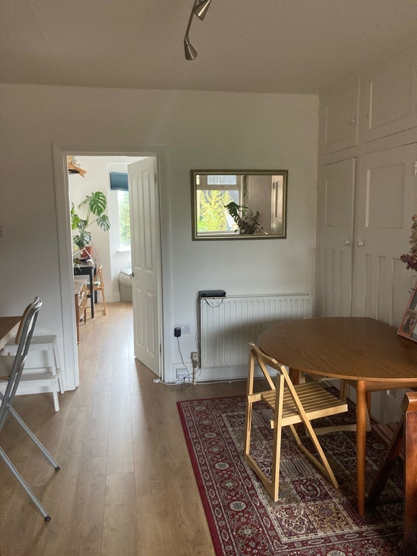 Flat Colworth Road in Greater London