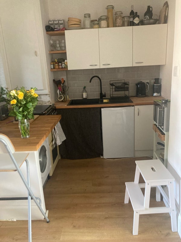 Flat Colworth Road in Greater London