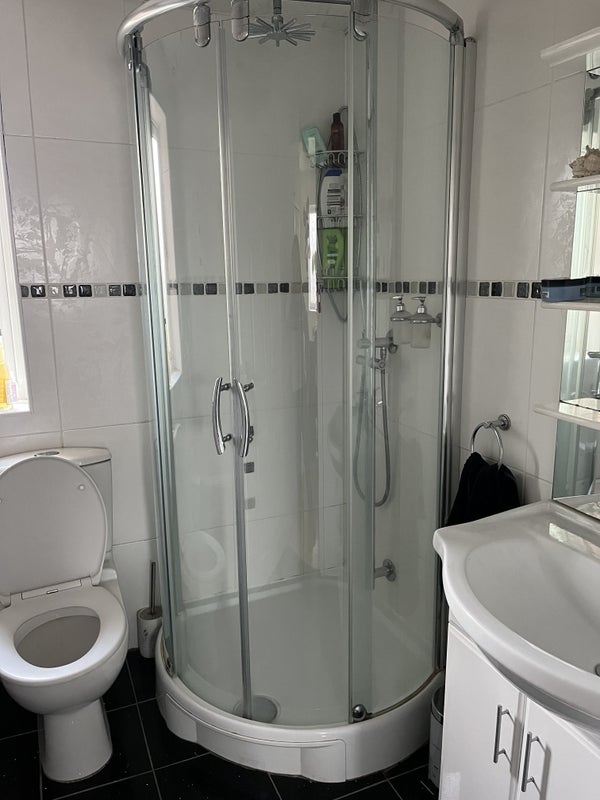 Room Leeson Avenue in Chorley