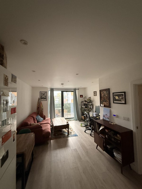 Flat Sutherland Road in Greater London