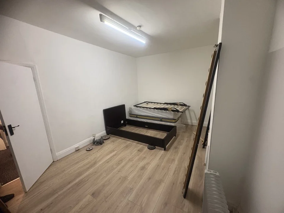 Room Corbets Tey Road in Greater London