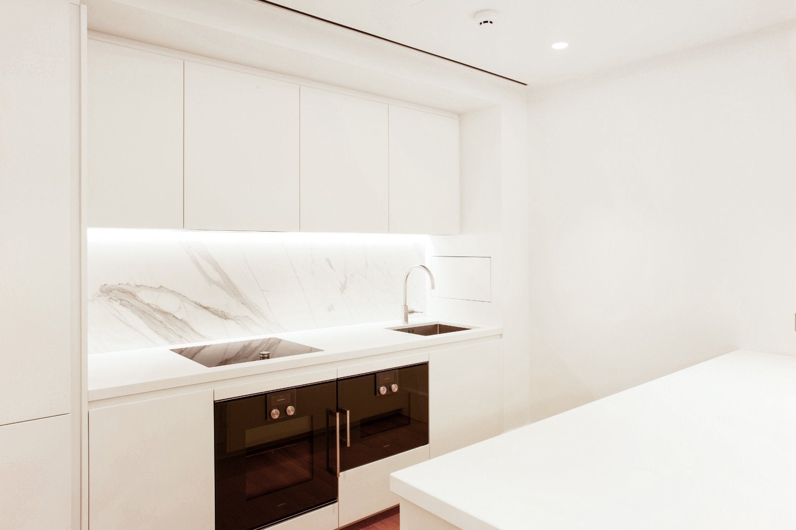 Flat Lancer Square in Greater London