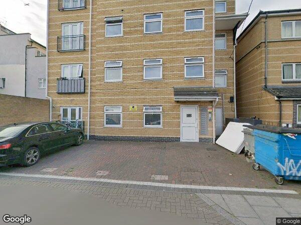 Room Susannah Street in Greater London