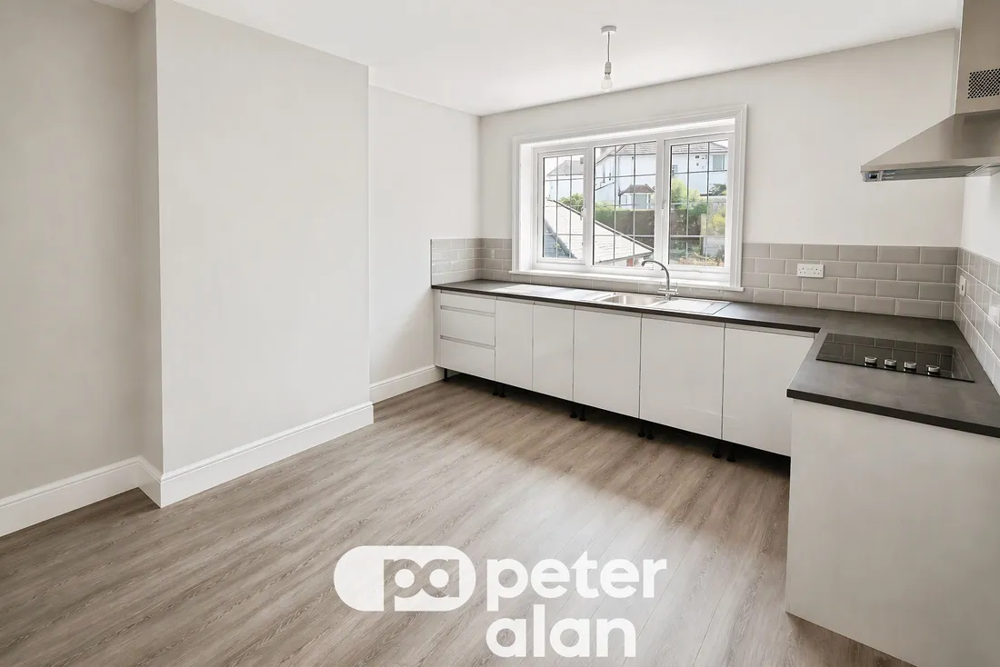 Flat Bassaleg Road in Newport