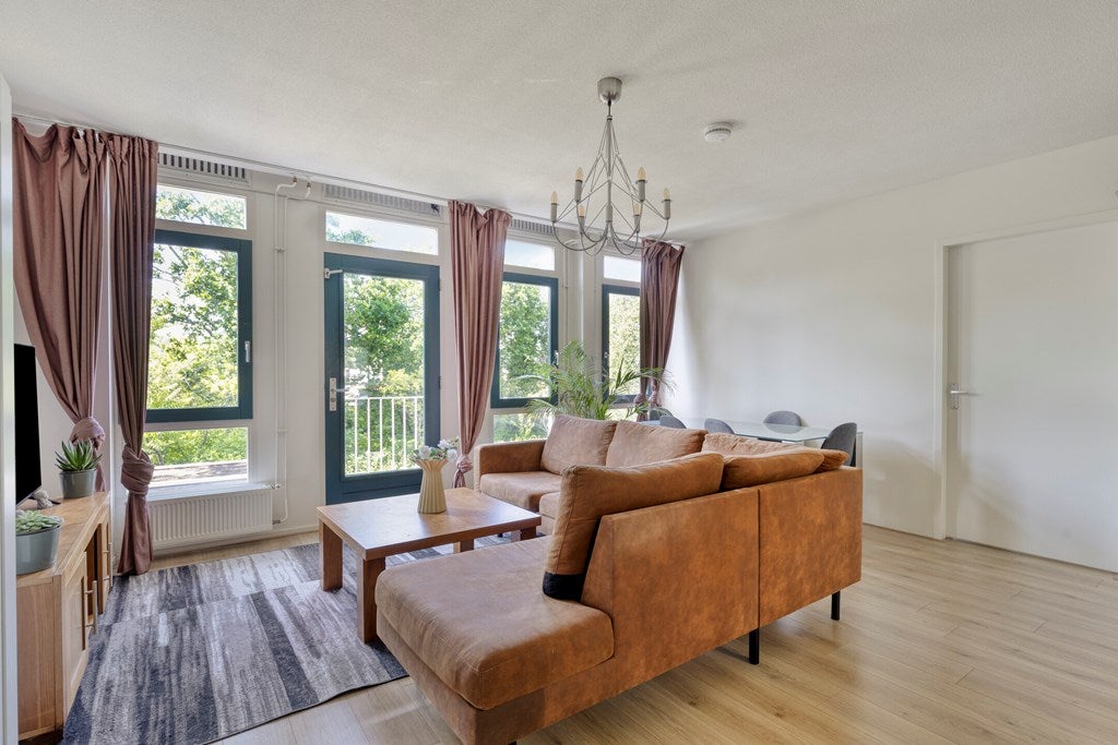 Appartement Pieter van Damstraat 42 F in Almere