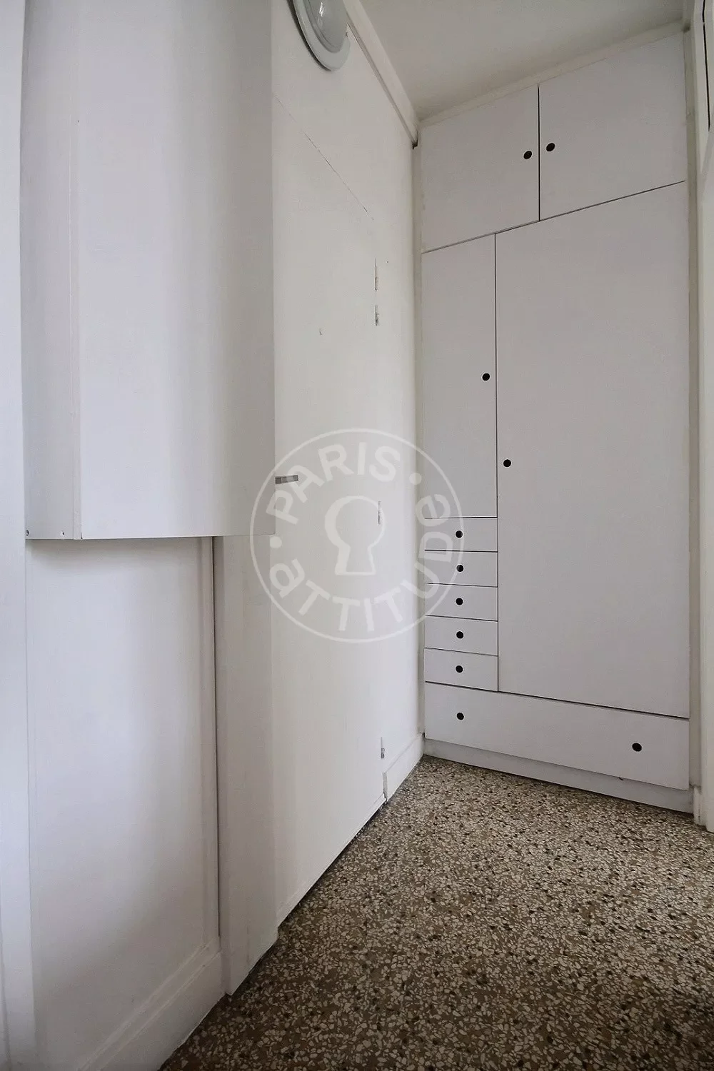 Appartement Avenue Mathurin Moreau à Paris