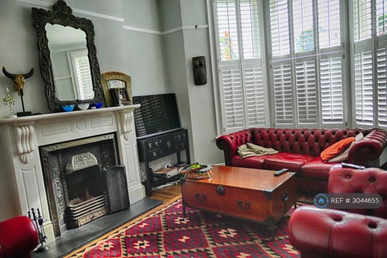 Room Vicars Hill in Greater London