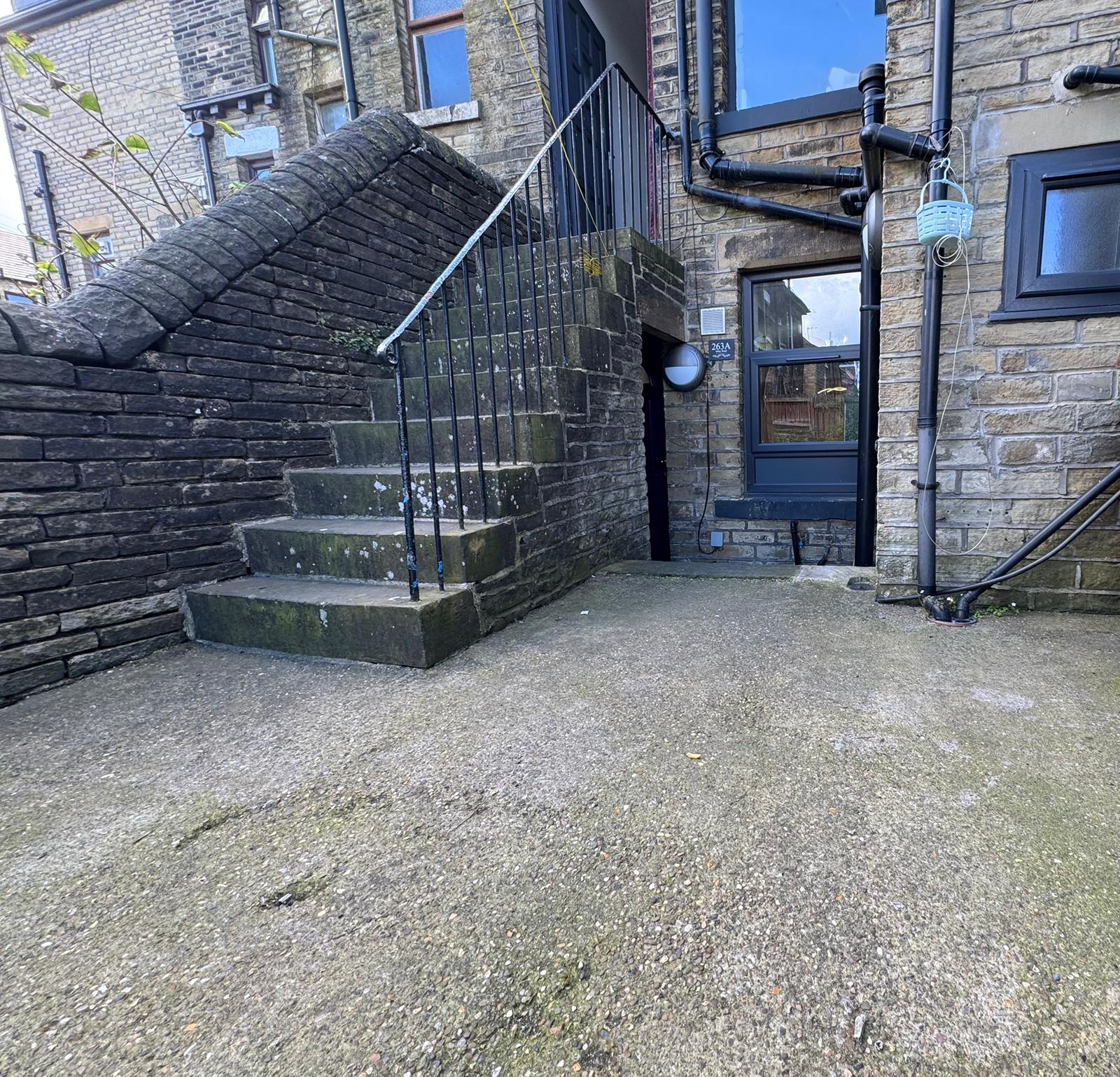 Flat Otley Road in Bradford