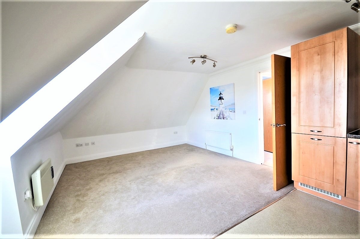 Flat Wynn Road in Whitstable