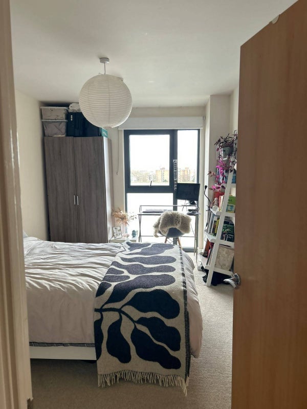 Room Green Lanes Walk in Greater London